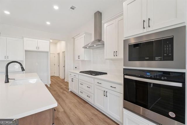 8340 Creekside Overlook Drive, Gainesville, GA 30506