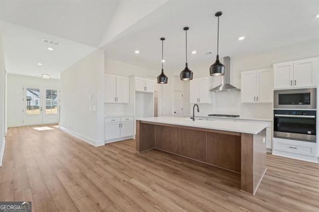 8340 Creekside Overlook Drive, Gainesville, GA 30506