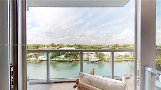 9940 W Bay Harbor Dr 5E-N, Bay Harbor Islands, FL 33154