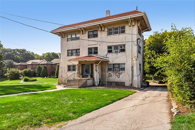 4000 University Avenue 5, Des Moines, IA 50311