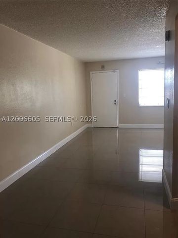130 NE 202nd Ter S22, Miami Gardens, FL 33179