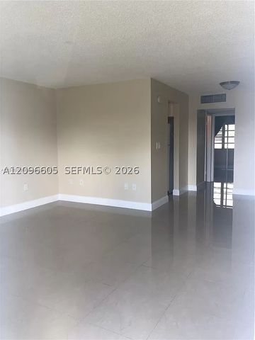 130 NE 202nd Ter S22, Miami Gardens, FL 33179