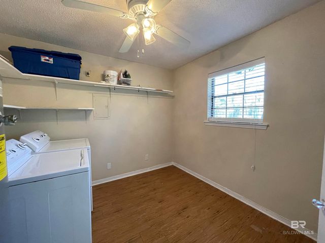 353 S School Street, Fairhope, AL 36532