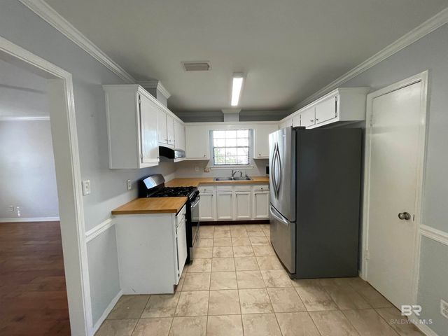 353 S School Street, Fairhope, AL 36532