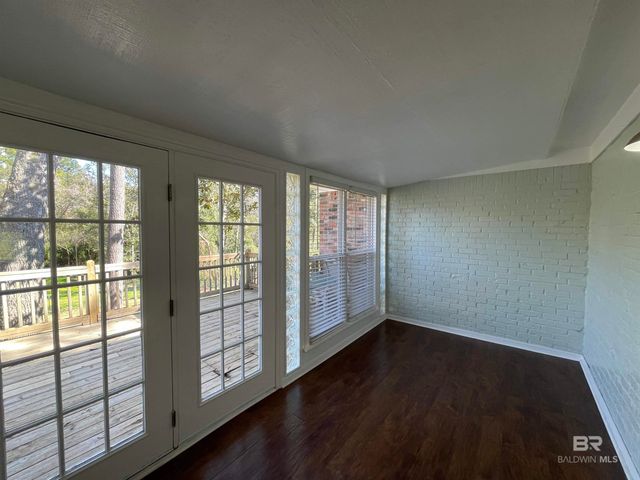 353 S School Street, Fairhope, AL 36532