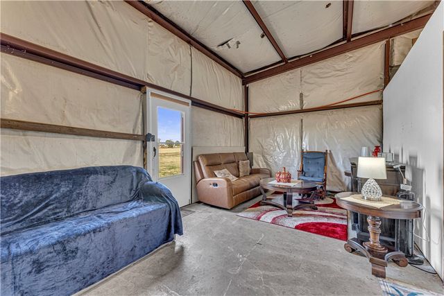 19731 Nokes Farm Road, Siloam Springs, AR 72761