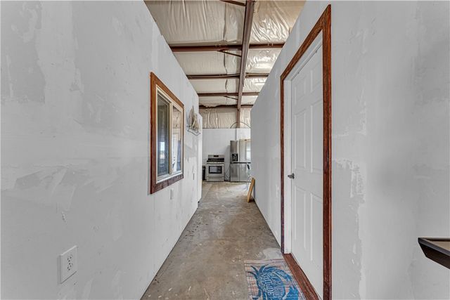 19731 Nokes Farm Road, Siloam Springs, AR 72761