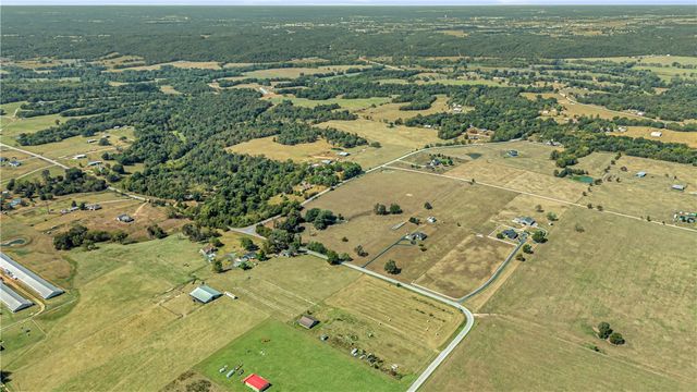 19731 Nokes Farm Road, Siloam Springs, AR 72761