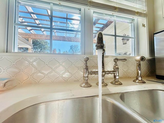 1501 Blackhall Lane, Decatur, AL 35601