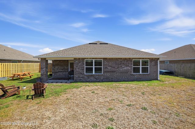 1090 Enclave Circle, Long Beach, MS 39560
