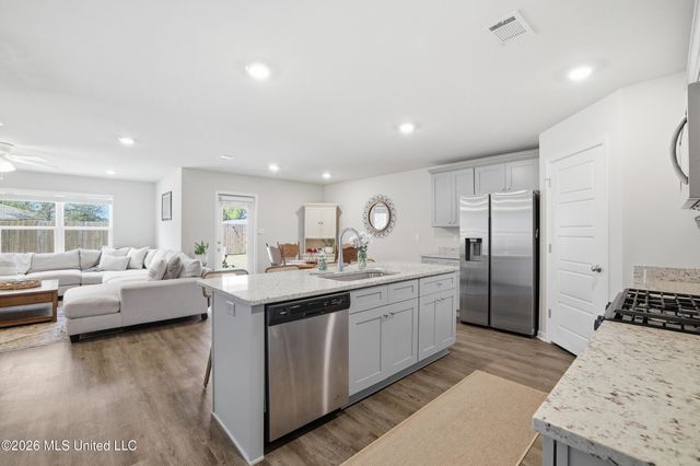 1090 Enclave Circle, Long Beach, MS 39560