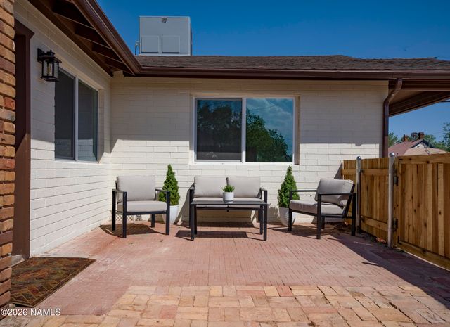 108 E Oak Street, Winslow, AZ 86047