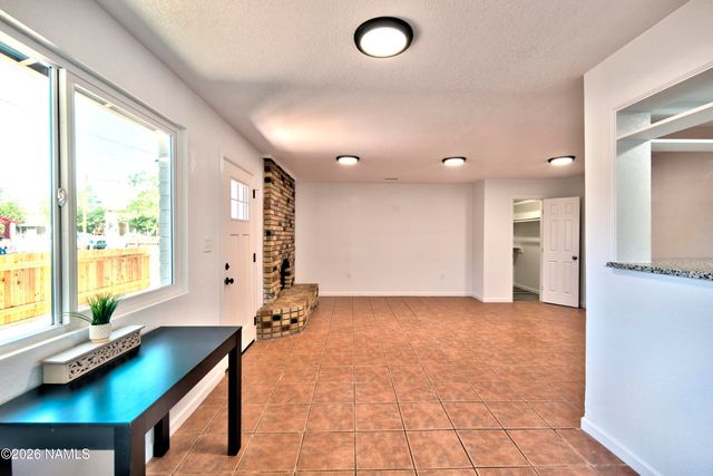 108 E Oak Street, Winslow, AZ 86047