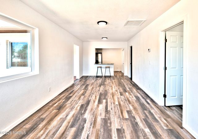 108 E Oak Street, Winslow, AZ 86047