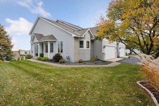 10806 Leaping Deer Lane, Eden Prairie, MN 55344