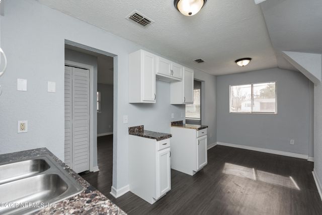 2661 W 25TH Street, Jacksonville, FL 32209