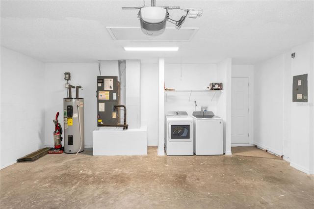 17020 WOODCREST WAY, Clermont, FL 34714