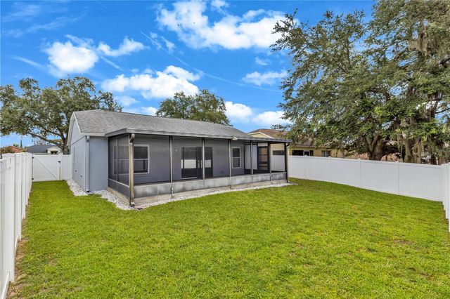 17020 WOODCREST WAY, Clermont, FL 34714