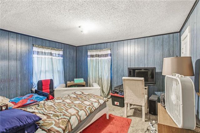 145 N White Avenue, Kansas City, MO 64123