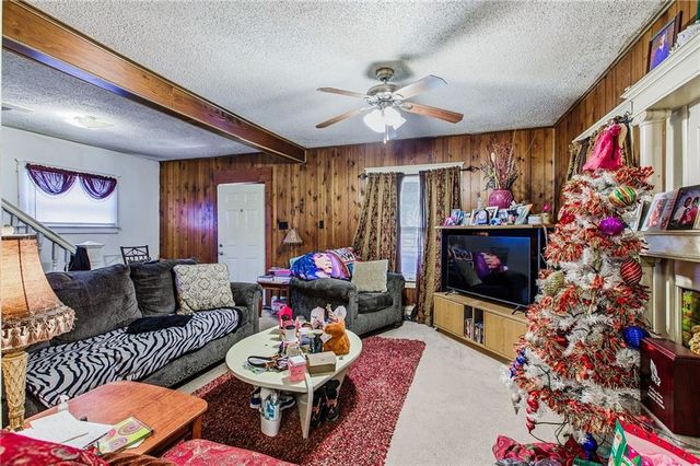 145 N White Avenue, Kansas City, MO 64123