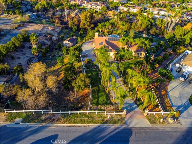 18120 gentian Avenue, Riverside, CA 92508