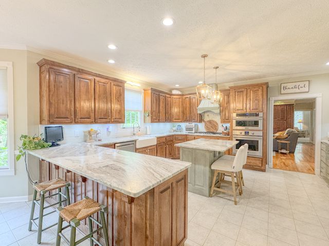 1015 Latti Reese Rd, Hartsville, TN 37074