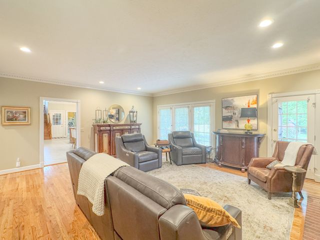 1015 Latti Reese Rd, Hartsville, TN 37074
