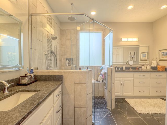 1015 Latti Reese Rd, Hartsville, TN 37074