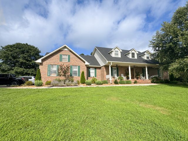 1015 Latti Reese Rd, Hartsville, TN 37074