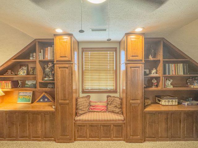 1015 Latti Reese Rd, Hartsville, TN 37074