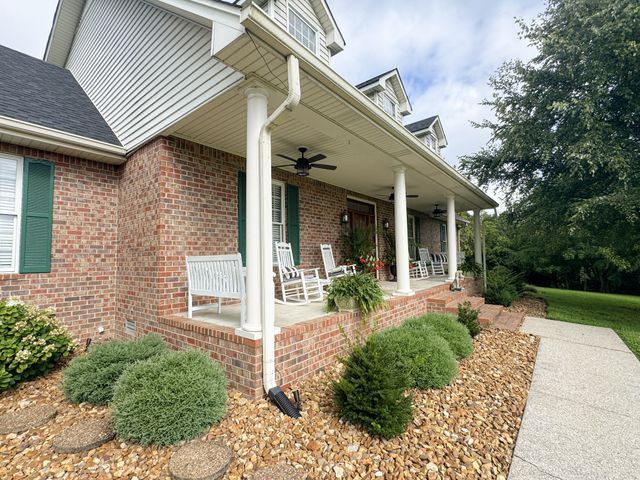 1015 Latti Reese Rd, Hartsville, TN 37074