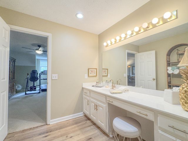 1015 Latti Reese Rd, Hartsville, TN 37074