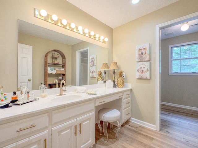 1015 Latti Reese Rd, Hartsville, TN 37074