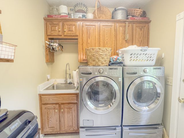 1015 Latti Reese Rd, Hartsville, TN 37074