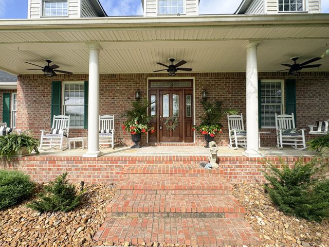 1015 Latti Reese Rd, Hartsville, TN 37074