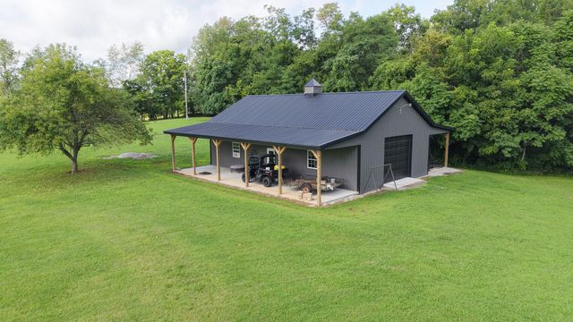 1015 Latti Reese Rd, Hartsville, TN 37074