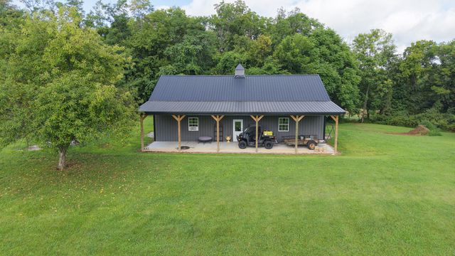 1015 Latti Reese Rd, Hartsville, TN 37074