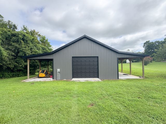 1015 Latti Reese Rd, Hartsville, TN 37074