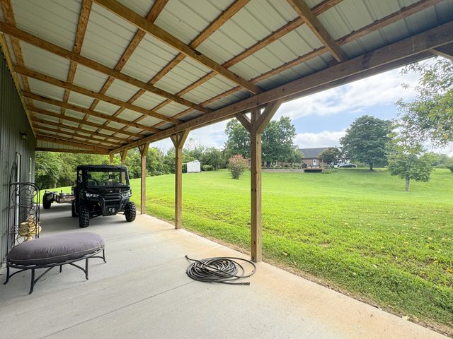 1015 Latti Reese Rd, Hartsville, TN 37074