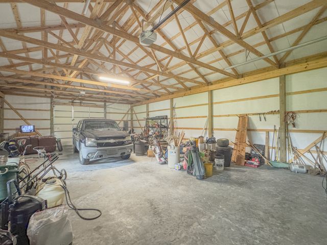 1015 Latti Reese Rd, Hartsville, TN 37074