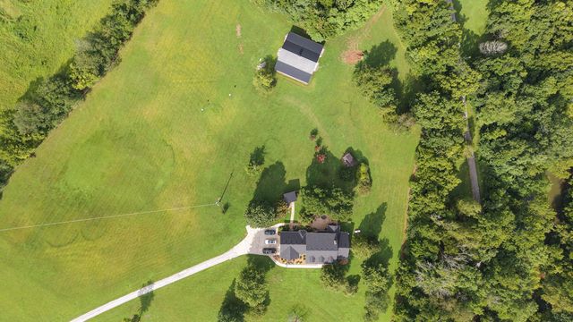 1015 Latti Reese Rd, Hartsville, TN 37074