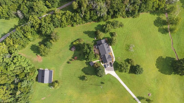 1015 Latti Reese Rd, Hartsville, TN 37074