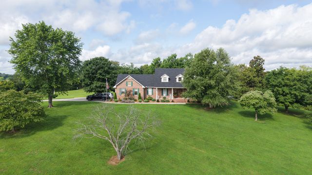 1015 Latti Reese Rd, Hartsville, TN 37074
