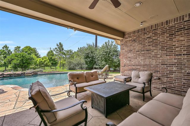 3411 Limestone Sky Court, Houston, TX 77059