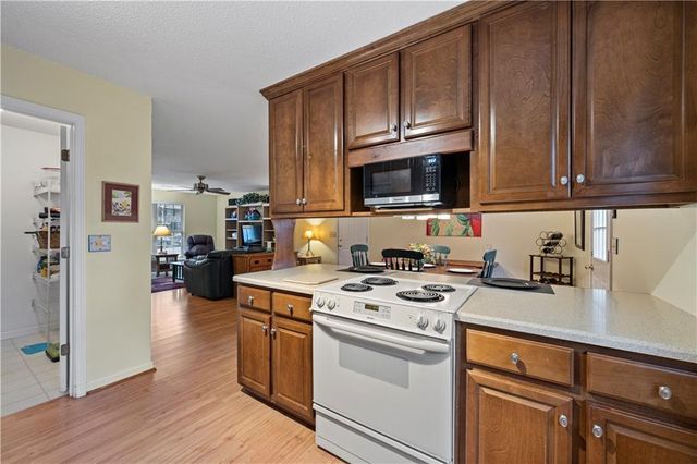 5120 Oak Field Court, Murrayville, GA 30564