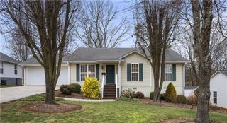 5120 Oak Field Court, Murrayville, GA 30564