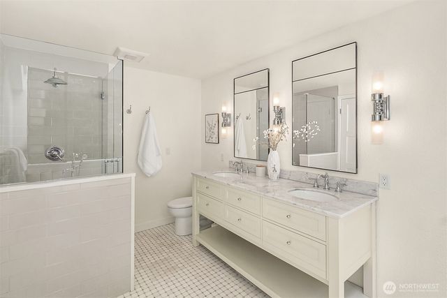 24106 NE 6th Place, Sammamish, WA 98074