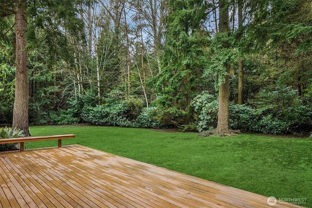 24106 NE 6th Place, Sammamish, WA 98074