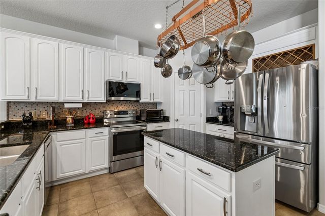 11232 CREEK HAVEN DRIVE, Riverview, FL 33569