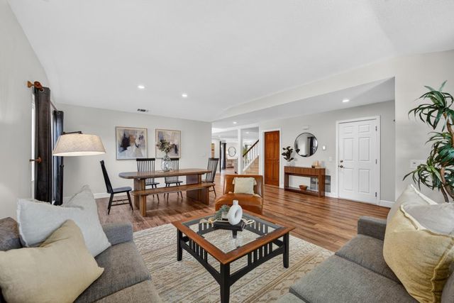 360 Bay River Way, Sacramento, CA 95831